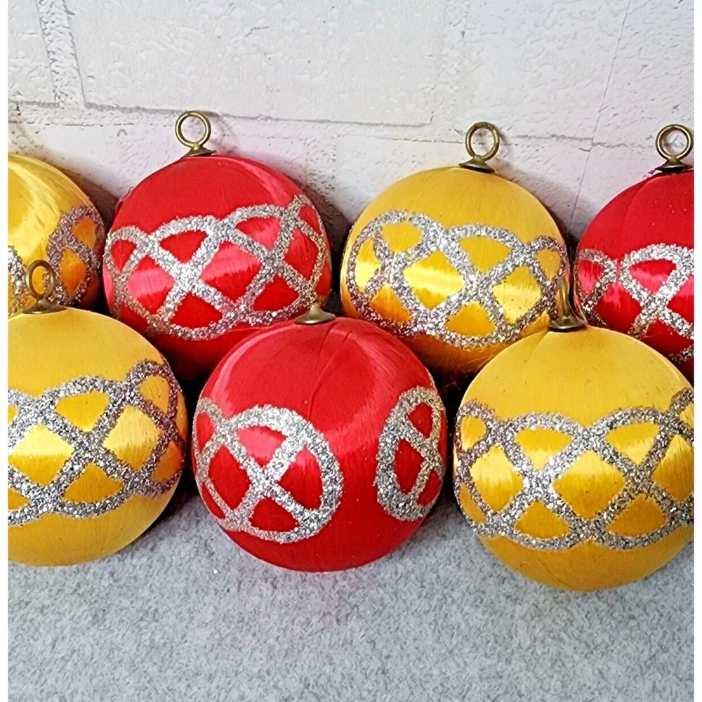 Vtg Red Yellow Satin Silk‎ Spun Round Ball Ornaments Glitter 2.5